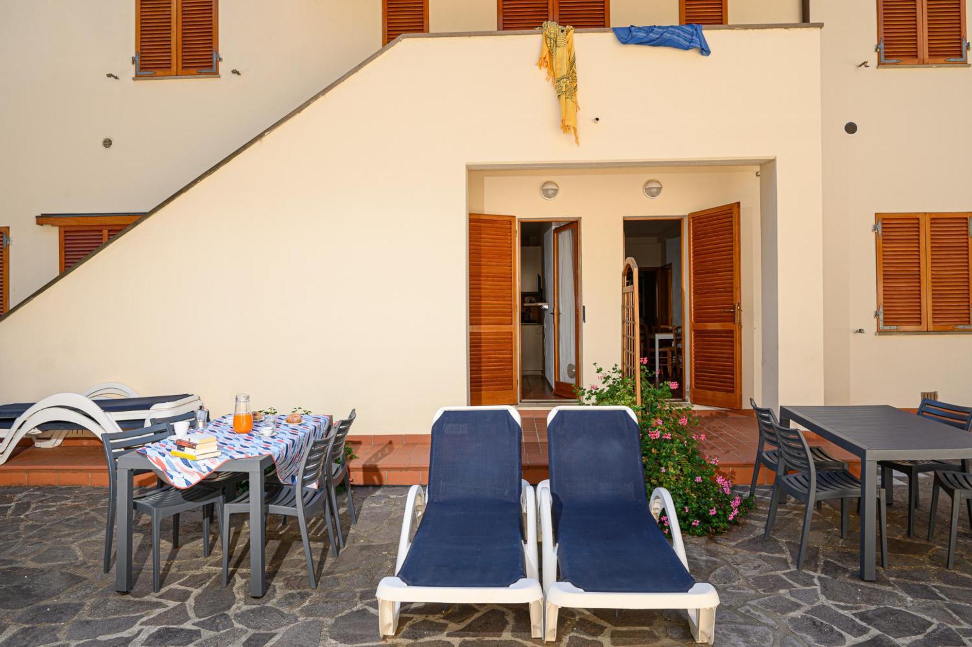 Ghiacci Vecchi Residence Venturina Terme Exterior photo